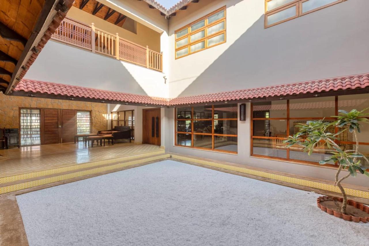 The Kutchh Courtyard Apartment Kukma Exterior photo